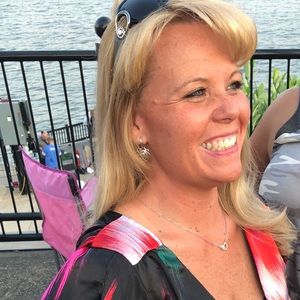 Meet your Posher, Kendra